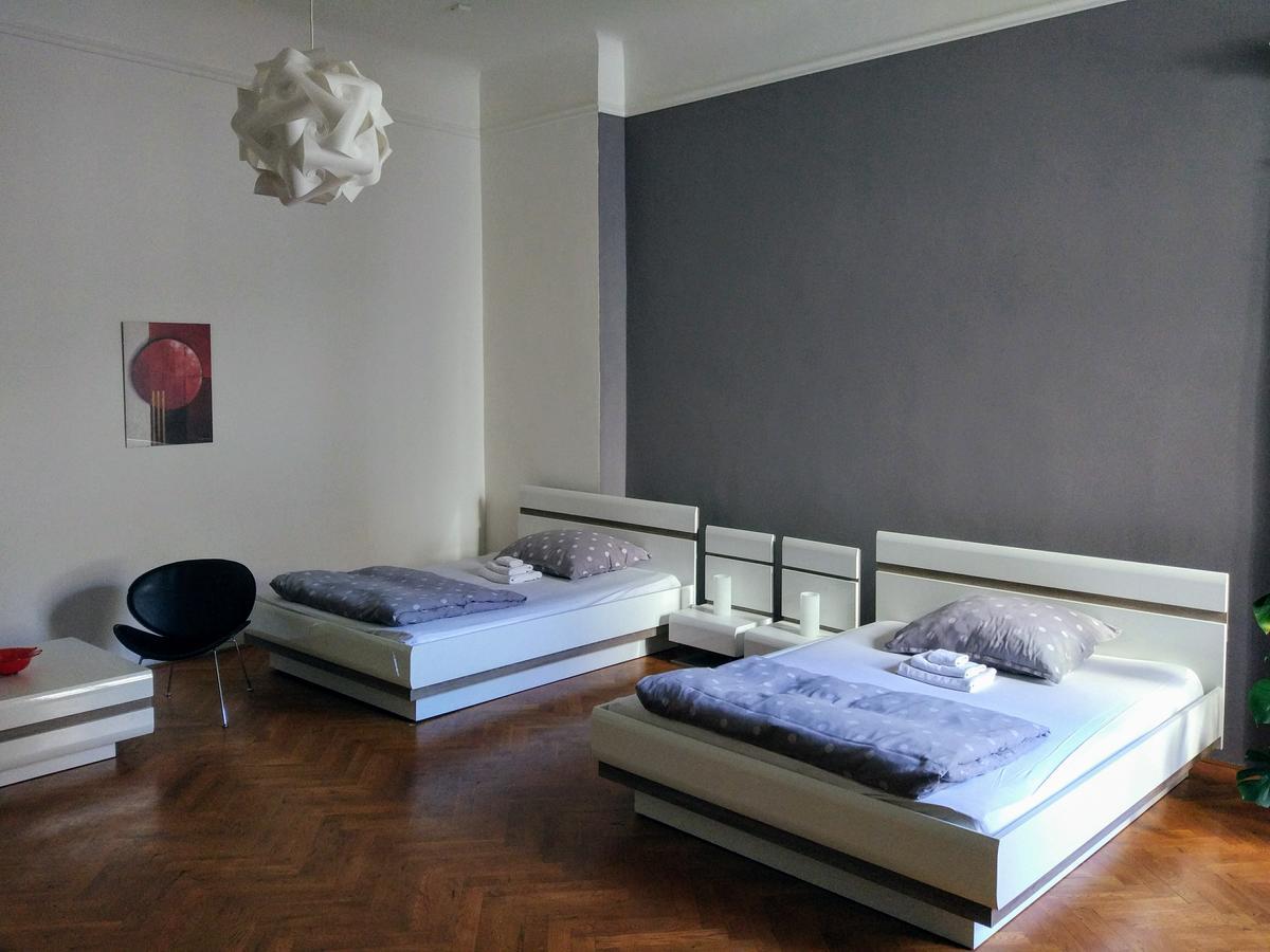 Apartments Tynska 7 Praga Exterior foto